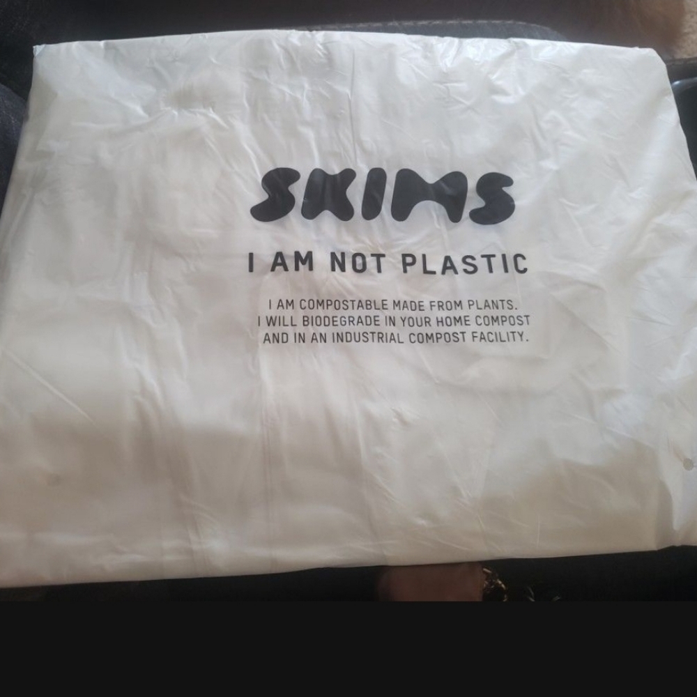 SKIMS Silk Robe NEW